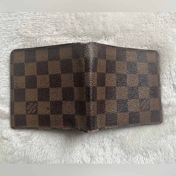 Sold Louis Vuitton men wallet - Picture 8 of 14